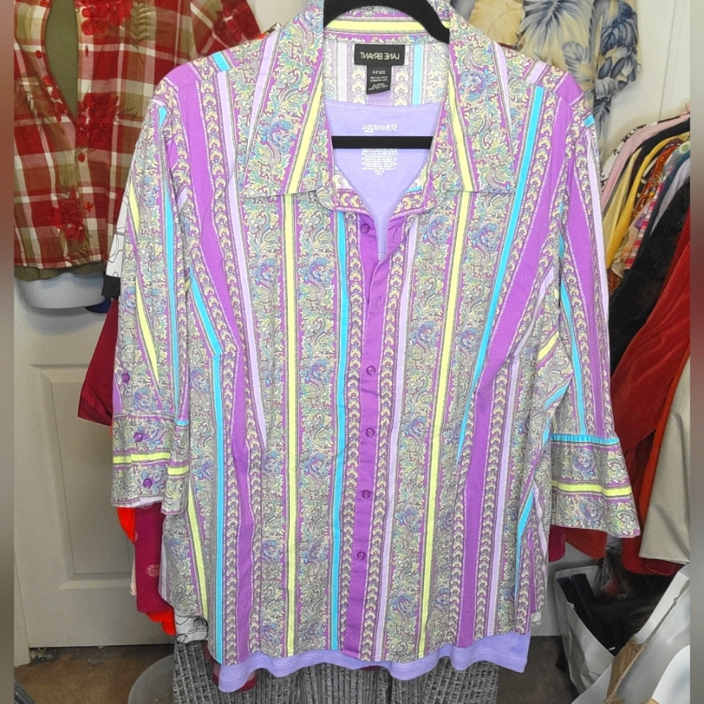 #350 Lane Bryant- Colorful Striped Button-Up Shirt- Sze. 22W/24W